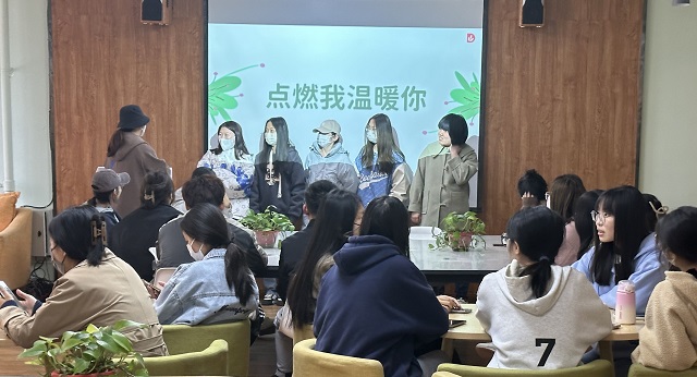 【完满团支部】传递雷锋精神 争做时代新人——商务英语学院英语2210班完满团支部活动