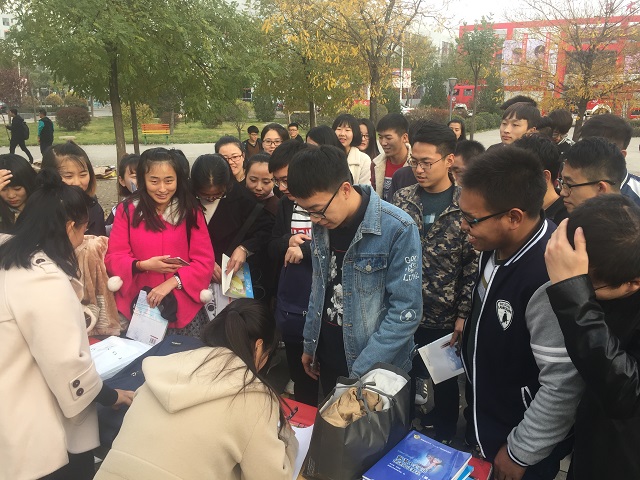 【完满班级】心心相印 情系信院——环科系园林1704班举办物资捐赠活动