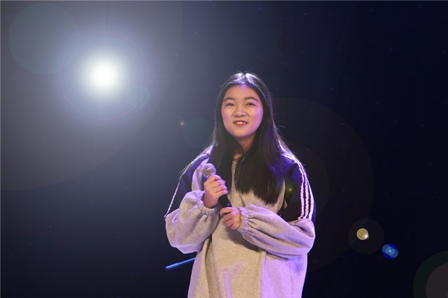 音乐点亮梦想 歌声唱响未来——大数据学院、信息工程学院“音为爱·梦承载”歌手大赛