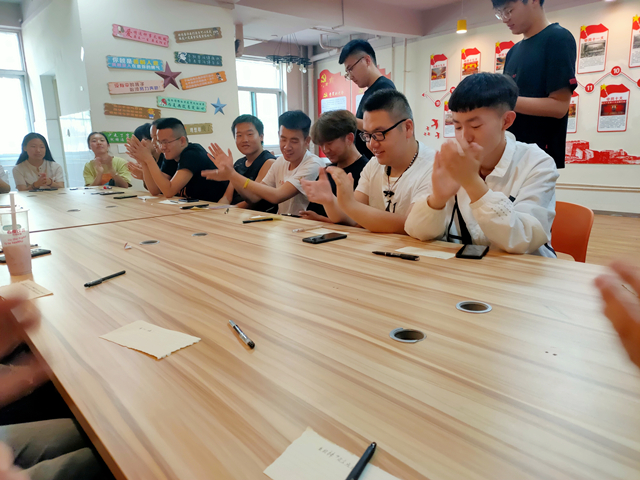 【完满班级】写给“未来的自己”一封信——大数据学院软件1801书信活动