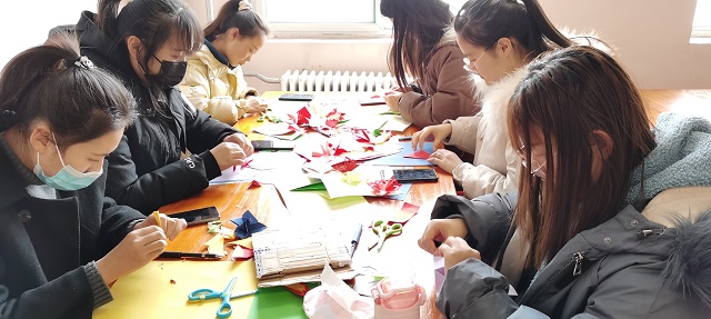 【完满班级】弘扬传统 剪出精华——淬炼商学院会计2005班完满班级活动