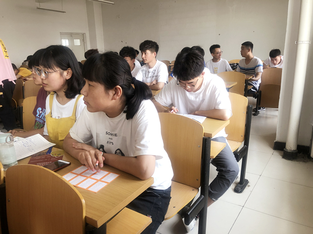 【完满班级】心随影动 荡涤心灵——大数据学院软件1702完满班级观影活动