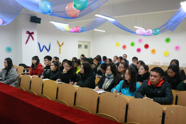 【辅导员说完满】外语系开展学生会干部“辅导员说完满”主题活动（二）