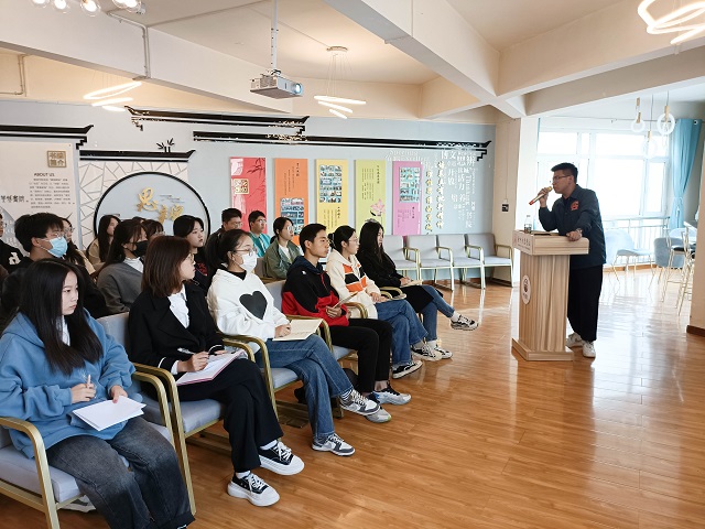 “暖”色箕城 于朋辈中温情传递——箕城书院举办第12期知乎学堂 朋辈分享会