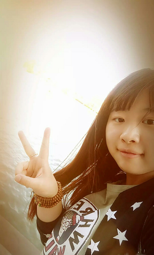 闪光的信院第150期:风韵书法 纵“琴”领略——冯琴荣