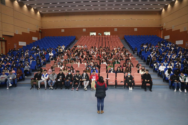 踏浪前行风正劲 不负韶华争朝夕——商务英语学院2023届毕业生就业工作部署会