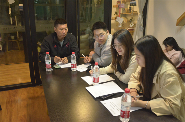 “淬小商”卡通形象代言人亮相助力商院品牌升级——迎淬炼十年 展商科风采系列活动之淬炼·十年卡通形象代言活动