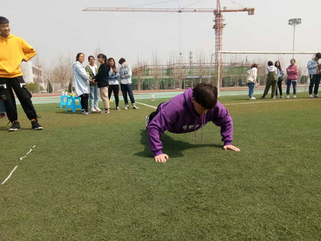 【完满班级】生命无止境 运动无极限——艺术传媒学院环境设计1802班举办趣味运动对抗赛