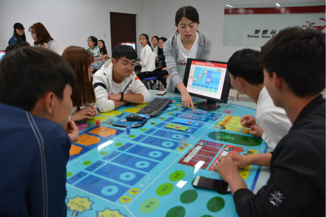Are You Ready  等你来战！——经济管理系首届国贸节成功举办