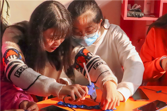 前行第182期：让无意义被“自定义” 寻迹趣味浮生中的“快乐”真谛