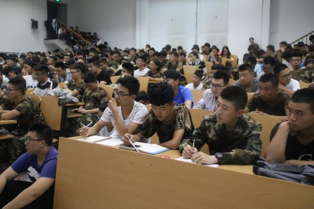 信院百科 学长带你瞧一瞧——机电工程系开学课堂之信院百科讲堂