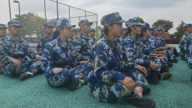 磨砺青春 升华自我——21级智院学子军训纪实