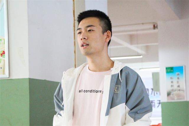 佳节圆心愿 中秋共团圆——青年志愿者联合会与美食社举办“相遇完满 ‘月’见美食”活动