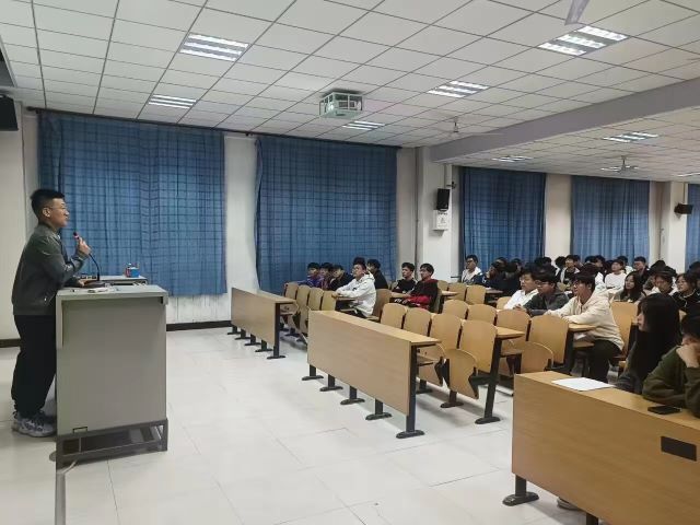 【辅导员说完满】乘风破浪正此时——大数据学院、信息工程学院2022级辅导员说完满活动