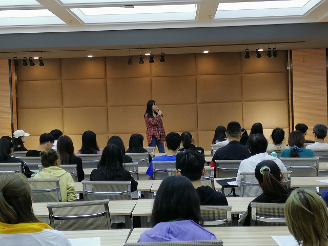 新学期预备式:社长培训进行时