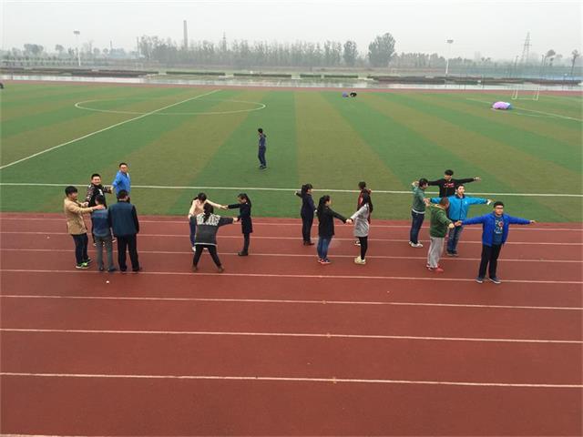 【完满班级】这一场青春  无怨无悔——环科系2015级举办完满班级系列活动
