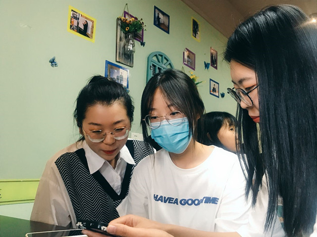 【完满班级】彰显风采 艺术人生——商务英语学院经贸2001班完满班级活动