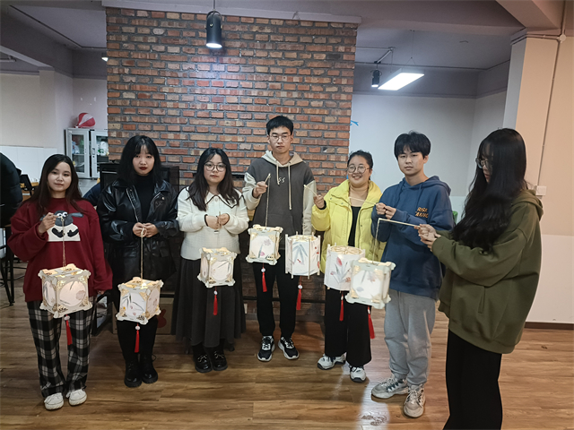 【完满班级】心燃明灯 熠熠生辉——淬炼·国际商学院会计2102班完满班级活动