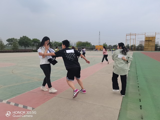 【完满班级】永远跟党走 奋进新征程——淬炼商学院行管1804班完满班级活动