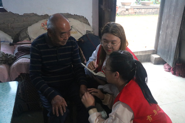 【三下乡】了解党员故事 领略义汉风采——商务英语学院暑期“三下乡”社会实践活动