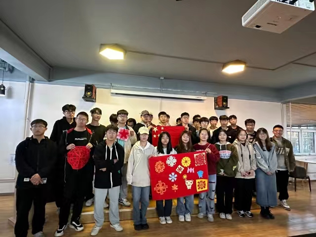 团结为舟 奋斗为桨——智能工程学院十一月完满团支部活动集锦(一)