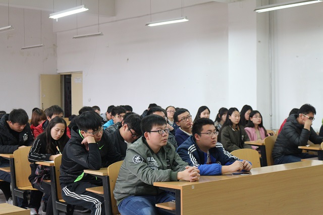 【辅导员说完满】环科系辅导员说完满之“朋辈互助 筑梦成长”