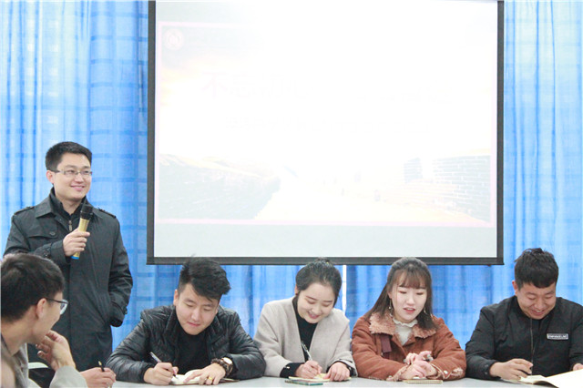 不忘初心 团结奋进——淬炼商学院开展第三期学生会干部培训会