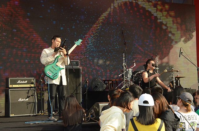 【音乐节·无边声音】余晖渐渐洒进  信院音你而美