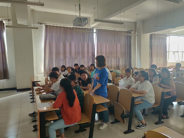 【完满班级】点燃青春之火 成就辉煌人生——食品与环境学院食安1803 班级青春电影赏析