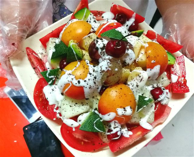 【完满班级】缤纷水果 拼出班级新蓝图——食品与环境学院园林1702班举办完满班级活动