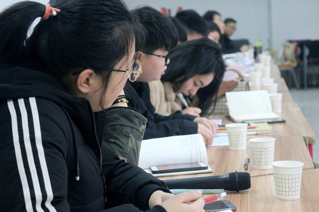 我院各级学生组织召开新学期完满教育工作动员大会