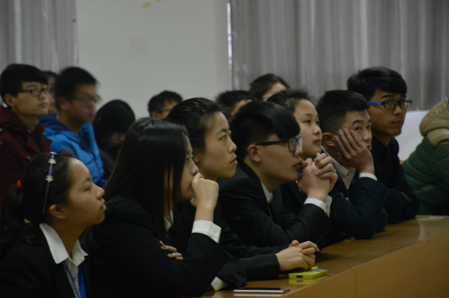 风雨兼程 我们一起走过——经管系2015—2016学年第一学期完满教育总结大会