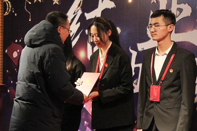 “青马工程”完满教育学生骨干培养计划第十期培训班结业典礼顺利举行