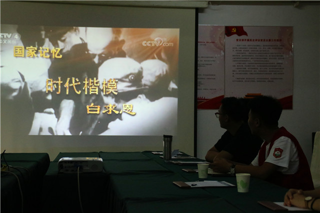 学习时代楷模  谱写青春之歌——智能工程学院三下乡纪实