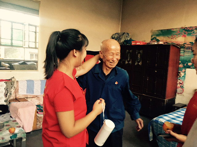 回访建国老党员 畅谈中国新发展——外语系公益基地回访之又见韩村老党员纪实