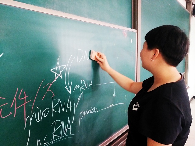 【完满班级】释放公益热情 碰撞青春火花――食品与环境学院生技1601班、动医1602班举办完满班级活动