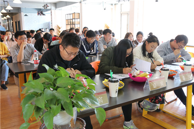 【1+1>2】长风破浪 尽展青春风采——箕城书院、食品与环境学院联合举办“咱们职场瞧一瞧”模拟面试大赛