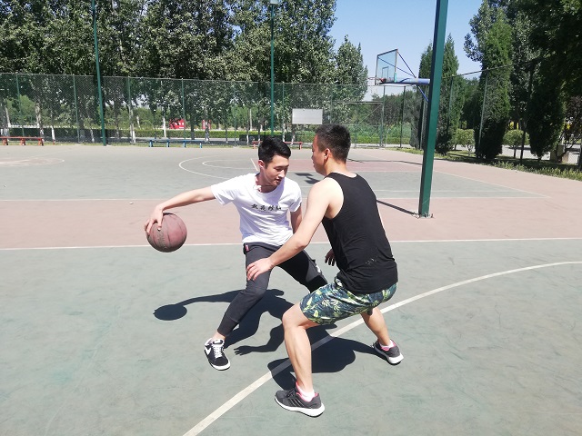 【完满班级】齐心协力 百发百中——环设1803班男女混合篮球赛活动