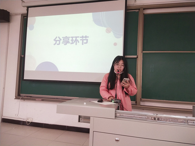 【完满班级】展现风采 手工创新——商务英语学院英语1904班、1906班完满班级活动 商务英语学院英语1904班完满班级活动