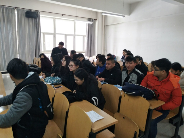 【完满班级】心随“影”动 热血青春——淬炼商学院举办“善”行青春主题活动（三十六）