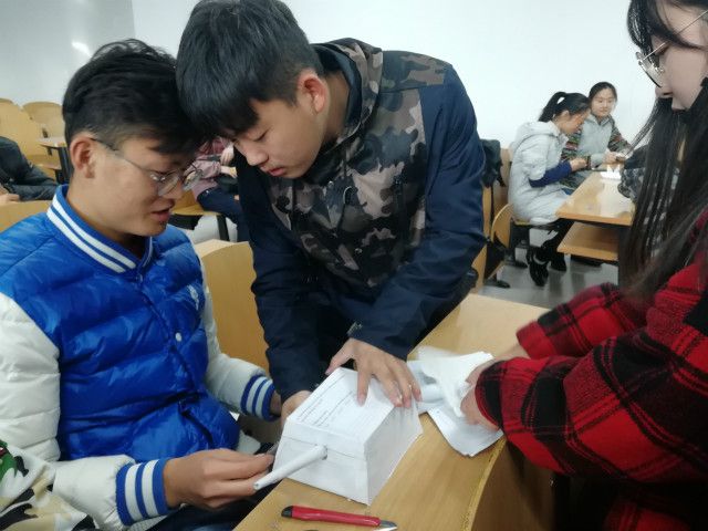 【完满班级】浓浓公益心 凝聚在指尖——经济管理系物流1701班举办完满班级活动