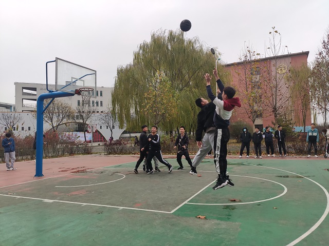 【完满班级】挑战地心引力 引爆篮球魅力——计科2007班举办篮球比赛活动