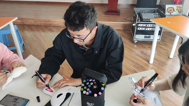 【完满班级】创意设计 面具DIY ——淬炼商学院会计2004班完满班级活动