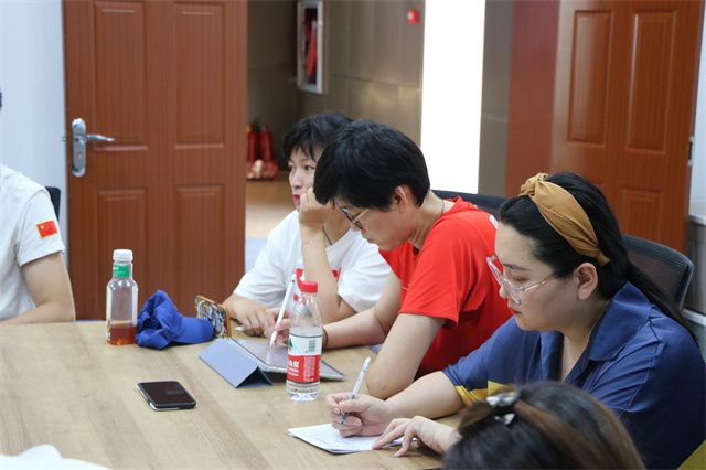 省泳协专家赴我校助力游泳教学师资培训
