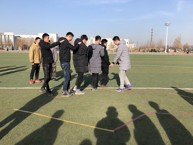 【完满班级】“赛出自我 共创辉煌”联合趣味运动赛——数据1802班举办“奔跑吧 同学”完满班级活动