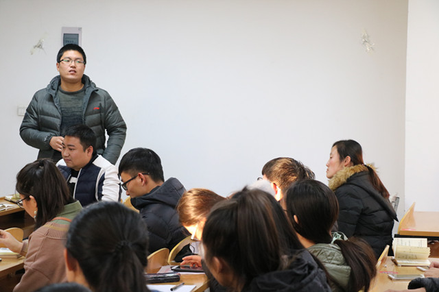 寻寻觅觅  不忘最初心——外语系举办2017-2018学年完满教育中期座谈会