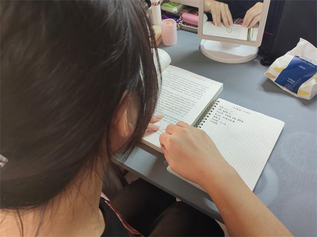 【完满班级】展青春之姿 续读书之途——大数据、信息工程学院物联2001班完满班级活动