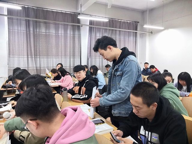 【完满班级】青春岁月 如影随形——食品与环境学院动医1602班举办完满班级活动