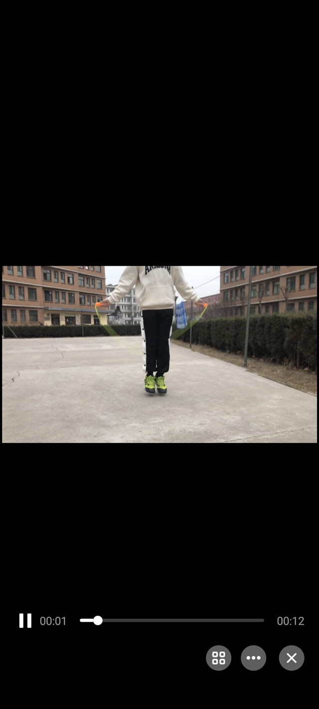 绽放青春风采 汇聚前行力量——商务英语学院首届“时不我待,勇攀高峰”体育节(第一期)