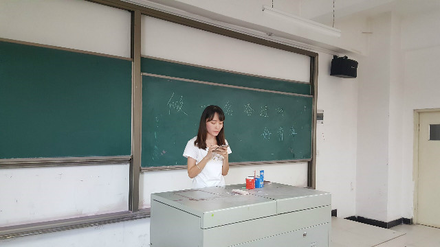 【完满班级】创新形式 做时代的楷模——淬炼商学院15级开展“砥砺奋进的五年”主题教育活动
